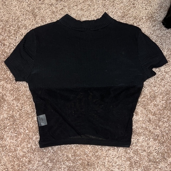 Black underboob mesh crop top - Picture 3 of 5